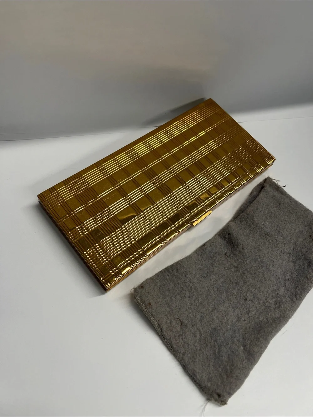 Evans Vintage Metal Goldtone 6.5” x 3” Snap Rectangular Compact Wallet Clutch